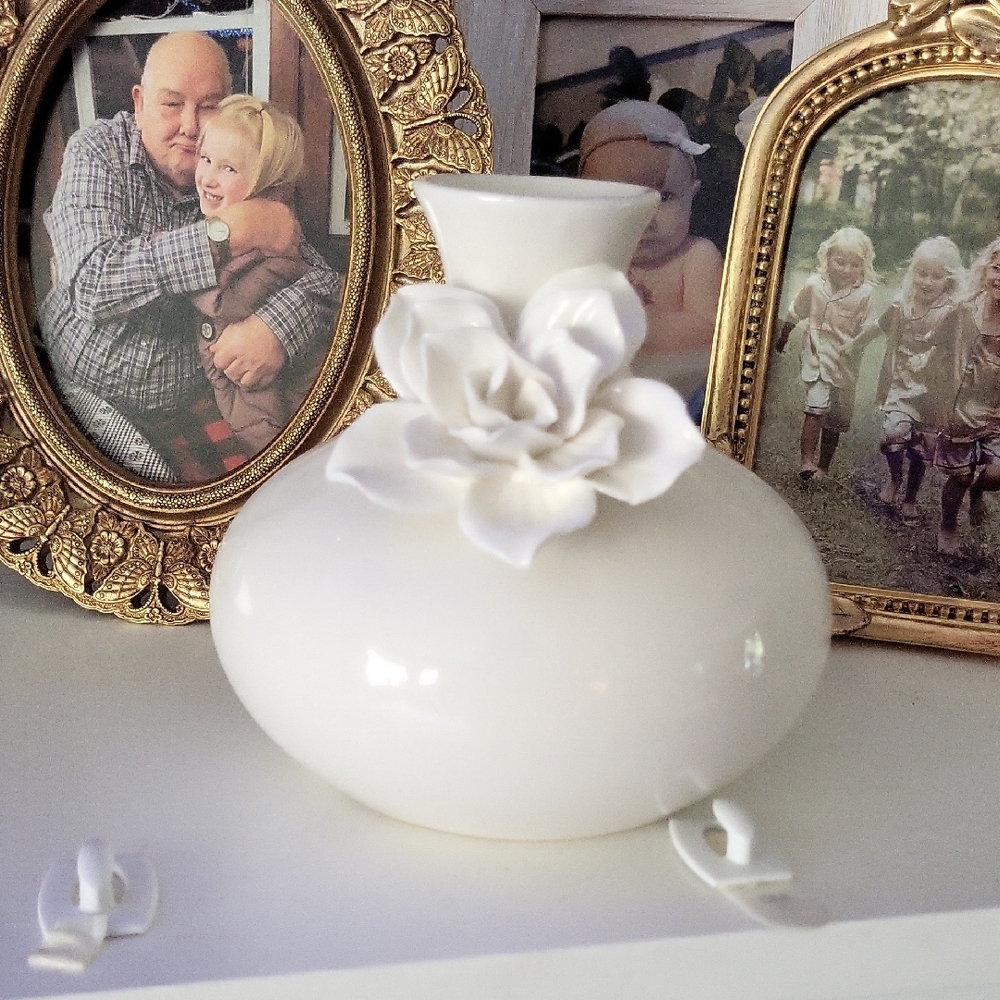Ashland White Floral Accent Vase